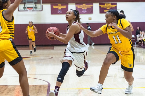 First Half Dominance Leads STAC to 73-58 ECC Victory over Roberts Wesleyan