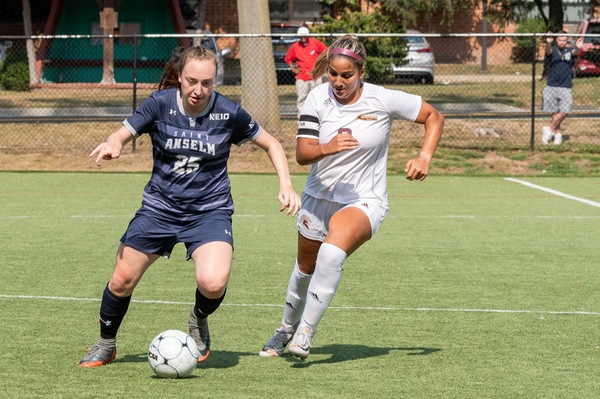 After Strong Start, Women's Soccer Drops 2-0 Decision at Bloomfield